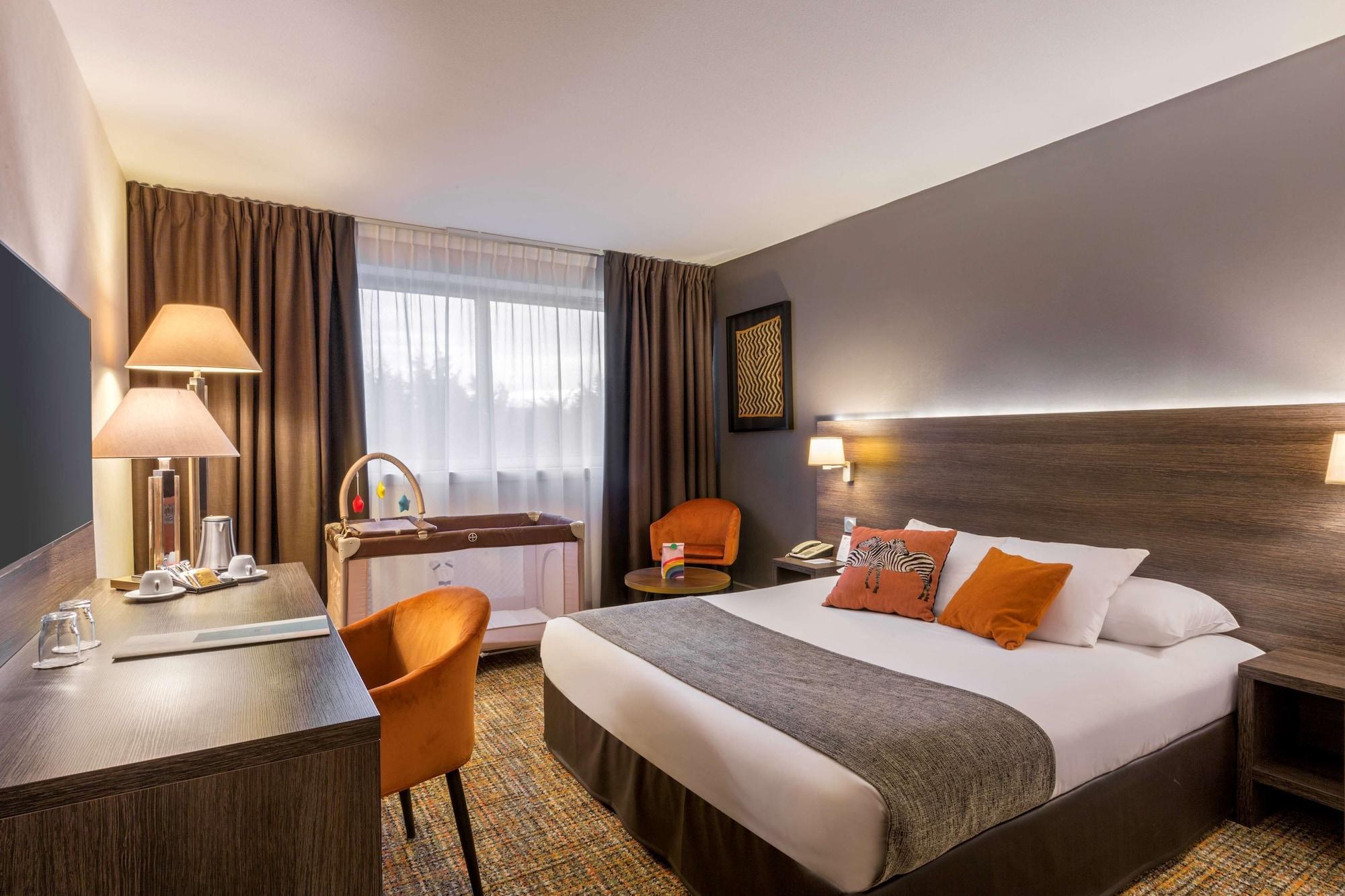 Best Western Plus Hotel Admiral Ла-Тур-де-Сальваньї Екстер'єр фото